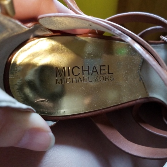 Michael Kors shoes - Picture 2 of 4